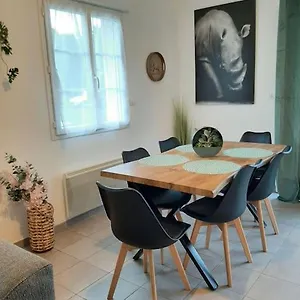 Proche Aeroport A Pied O' Jungle Appartement